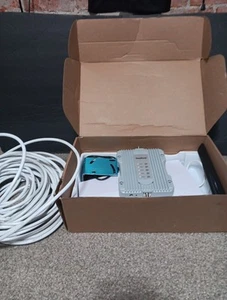 Amazboost A1 Cell Phone Booster Kit for Home -Up to 2,500 sq ft, All Carriers. - Photo 1 sur 5