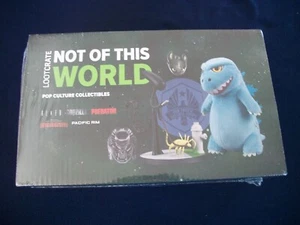 LOOT CRATE NOT OF THIS WORLD GODZILLA,ALIEN,PREDATOR,PACIFIC RIM DRAGON NIB - Picture 1 of 4