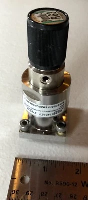 Válvula de alta pureza de montaje colector Parker Veriflo 45600574PAEV 170730 SQMICROHF502 Foto 1 de 4