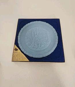 FENTON Bicentennial 1776-1976 IN GOD WE TRUST Antique Powder Blue PLATE W/Box  - Picture 1 of 8