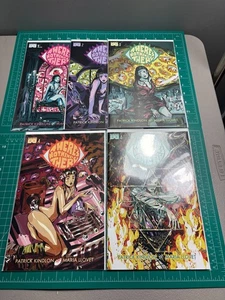 There's Nothing There #1,2,3,4,5 Set, Maria Llovet, Copertine A, quasi nuove 9,4, 1°s, 2017 - Foto 1 di 1