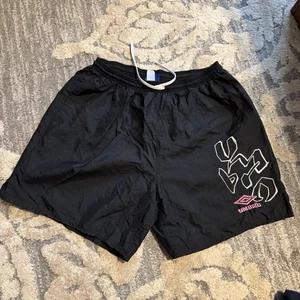 Vintage 90s Umbro X-Large Nylon Shorts - Picture 1 of 6