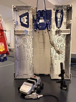 MP-10 Optimus Prime Convoy and Trailer | Transformers Masterpiece Takara Tomy - Image 1 of 4