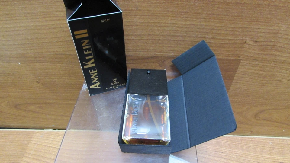 Anne Klein II Eau de Parfum 1 oz. Perfume Spray 30 ML Nuevo en Caja Foto 1 de 4