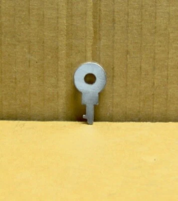 PMC 1951 1952 1953 1954 Chevrolet Promo Model KEY Product Miniature Company KEY - Image 1 of 4