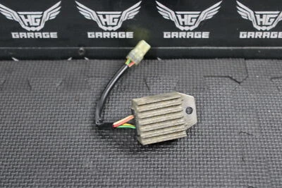 2006 HONDA CRF450X 05-09 / 12-17 OEM RECTIFIER VOLTAGE REGULATOR 31600-MEY-671 - Image 1 of 3