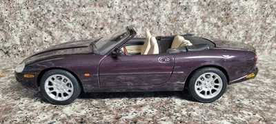 Jaguar XK Series usado a escala 1/18 diecast de Maisto - usado no en paquete Foto 1 de 4