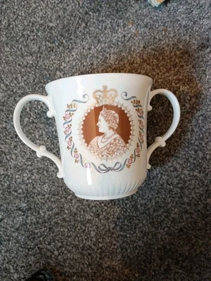 Royal Doulton Loving Cup Queen Mother 80th Birthday Commemoration Hairline Crack - Image 1 of 4