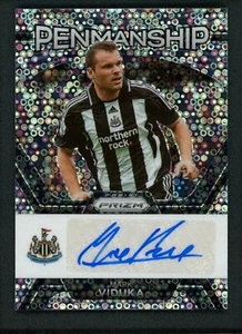 2023-24 Mark Viduka Auto Panini Prizm Premier League Penmanship Disco - Bild 1 von 2
