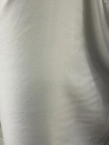 6 METRES GOOD QUALITY MEDIUM WEIGHT WOVEN SATIN CREPE DRESS FABRIC PLAIN IVORY - Picture 1 of 3