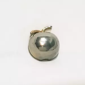 Apfel mit Blatt massive Vorderseite Metall Brosche Anstecknadel 1,5" goldfarben Vintage Herbst Ernte - Bild 1 von 6