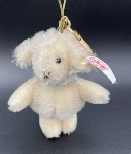 Schlüsselanhänger Steiff 2005 weißes Lamm mit Schal limitierte Auflage Nr 724/1500 Karstadt - Bild 1 von 7