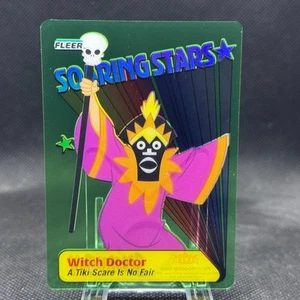 2025 Fleer Scooby Doo 1990 Soaring Stars Acetate Witch Doctor #SS-14 (1:163) - Bild 1 von 2