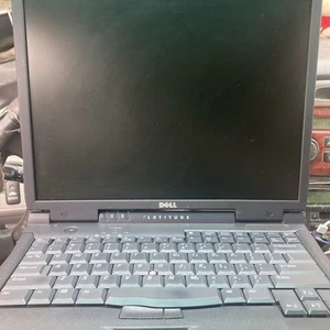 DELL LATITUDE C800 MODEL PP01X LAPTOP *UNTESTED * - Picture 1 of 19