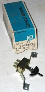 1966-1967 Buick Wildcat Electra LeSabre NOS heater blower switch 7295748 - Picture 1 of 1