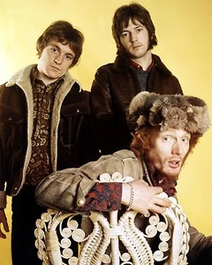 Cream 10" x 8" Photograph no 4 - Imagen 1 de 1