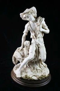 GUISEPPE ARMANI VINTAGE SCULPTURE FIGURINE OF A SHEPHERD AND A LAMB 28 cm SIGNED - Picture 1 of 7