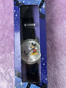 OROLOGIO WDW MICKEY THROUGH THE YEARS EDIZIONE LIMITATA - Foto 1 di 7