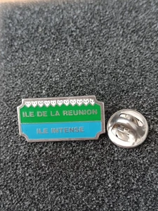 Pin's Pins Pin Enamel 59 France Département "Île De La Réunion" - Imagen 1 de 1