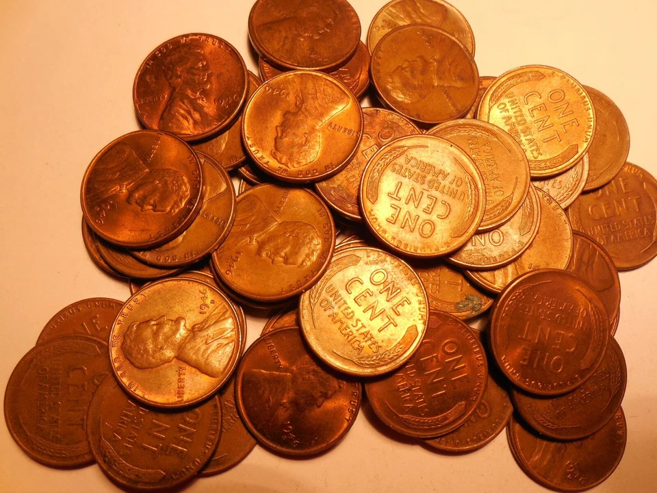 50 pcs. FULL ROLL LINCOLN WHEAT CENTS 1946-D AU/RB - Image 1 of 1