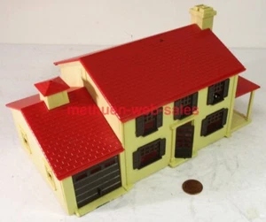 Plasticville~027/O-Gauge~#1922~2 Story Colonial House~Tan,Brown & Red~Built - Picture 1 of 2