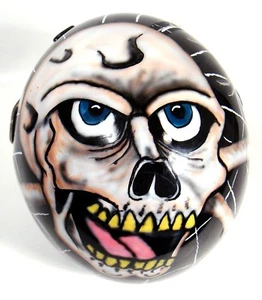 Vintage Bell Motorcycle Helmet Skull Crossbones Custom Paint 7 1/8 57 - Foto 1 di 7