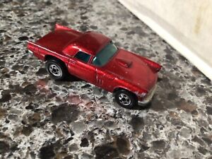 Vintage Hot Wheels '57 Ford T-Bird Coupe red Malaysia 1981 Blackwall - LOOSE