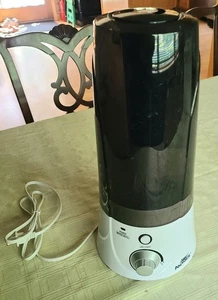 Air Innovations Ultrasonic Cool Mist Aromatherapy Humidifier Model WS30U-09B - Picture 1 of 5
