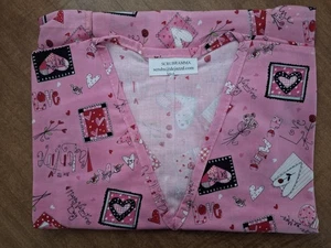 Love All Over Medical Scrub Shirt SIZE MEDIUM - Picture 1 of 1