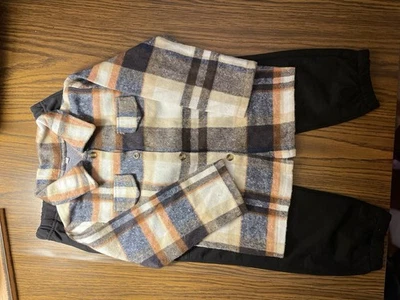 Pantalones deportivos negros de franela marrón con botones talla 5 para niños Foto 1 de 4