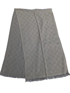 Gucci Auténtico Gris Patrón GG 100% Lana Flecos Bufanda Gucci Hecho en Italia. - Imagen 1 de 7