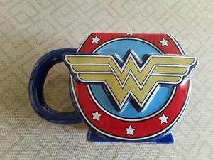 VINTAGE WONDER WOMAN KAFFEEBECHER TASSE MÜSLISCHALE ZAHNBÜRSTENHALTER 9-23 - Bild 1 von 5