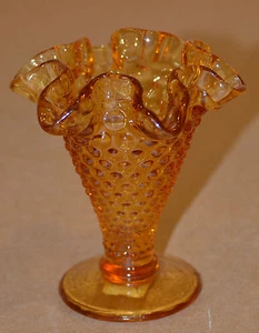 FREE PRIORITY SHIPPING VTG 3 3/4" FENTON ART GLASS AMBER HOBNAIL TRUMPET VASE - Picture 1 of 9