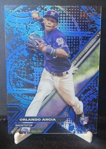 Topps High Tek 2017 - Orlando Arcia #HT-OA patrón 1 arco iris azul/75 (RC) - Imagen 1 de 6
