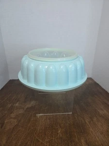 Tupperware Blue Jell-n-Serve Jello Mold 1202-2 with Lid and Insert 9 Inch - Picture 1 of 10