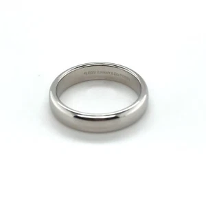 TIFFANY & CO PLATINUM CLASSIC WEDDING BAND Size 8 4.5mm - Picture 1 of 4