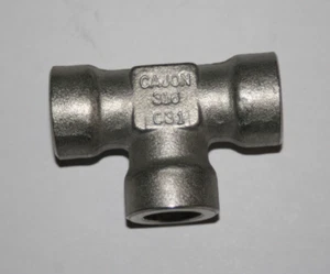 1/2" OD Socket Weld 316ss Union Tee Fitting Cajon Swagelok SS-8-TSW-3 - Picture 1 of 3