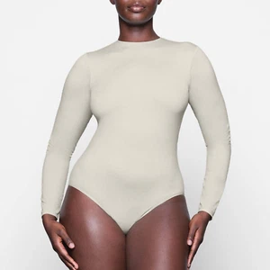 Body Skims Para Mujer Talla Grande Esencial Ligero Manga Larga | Talco Nuevo Con Etiquetas Talla 3X - Imagen 1 de 9