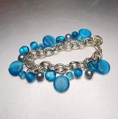 Brazalete de cadena gruesa de plata con cuentas de vidrio de mar esmerilado mate Aqua Foto 1 de 4