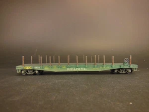 HO SCALE WEATHERED READING RDG 9928 50' FLAT CAR - Picture 1 of 3