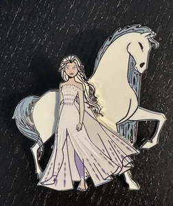 Prendedor de princesa Disney Parks Frozen II Elsa Water Nokk OE Disney - Imagen 1 de 2