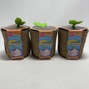 Sakuty Serie 1 Mini Peluche Stilizzato da Collezione x 3 Ciechi NUOVO - Foto 1 di 6