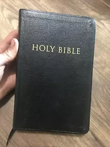 Zondervan KJV Reference Bible - Picture 1 of 9
