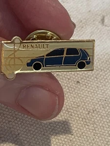 Vintage French Lapel Pin Badge Collector Automobile Renault Car Free Post! π¦ - Picture 1 of 2