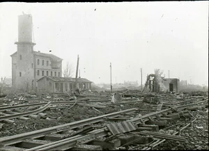 LAON - La Gare Détruite Guerre Aisne - Verre Positif 10 x 8,5 - Picture 1 of 1