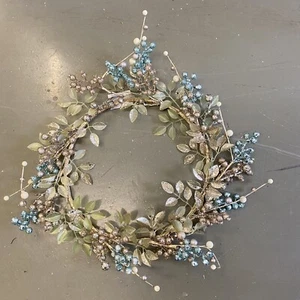 Gisela Graham Rose Gold & Blue Leaf & Berry Christmas Wreath Garland Decoration - Picture 1 of 12