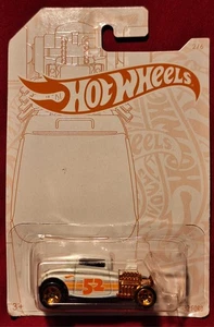 2020 Hot Wheels - 52nd Anniversary Pearl and Chrome 32 Ford 2/6 - Bild 1 von 2