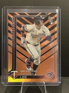2025 Topps Update Holiday Foil - Brooks Lee RC Minnesota Twins #US243 - Bild 1 von 2