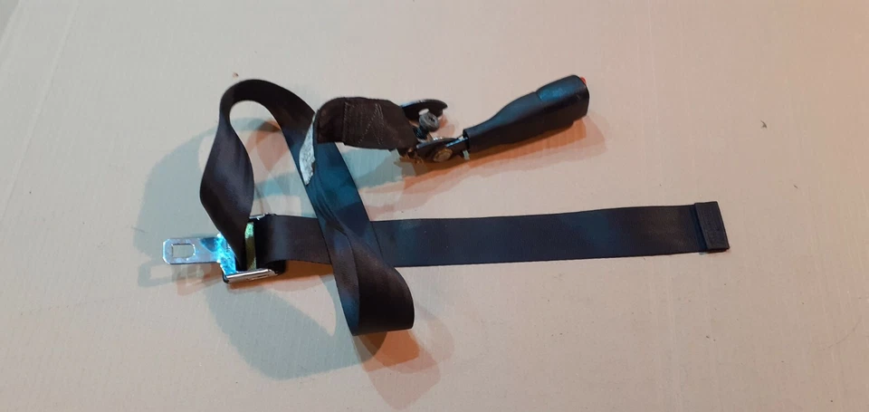 Jeep Cherokee (WJ/WG) 55196587 cerradura de cinturón látigo de cinturón trasero 🚛😉 Foto 1 de 3