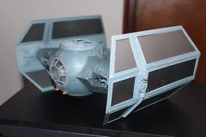 Darth Vader's TIE Fighter Star Wars Power of the Force 1996 Kenner No Missiles - Bild 1 von 9